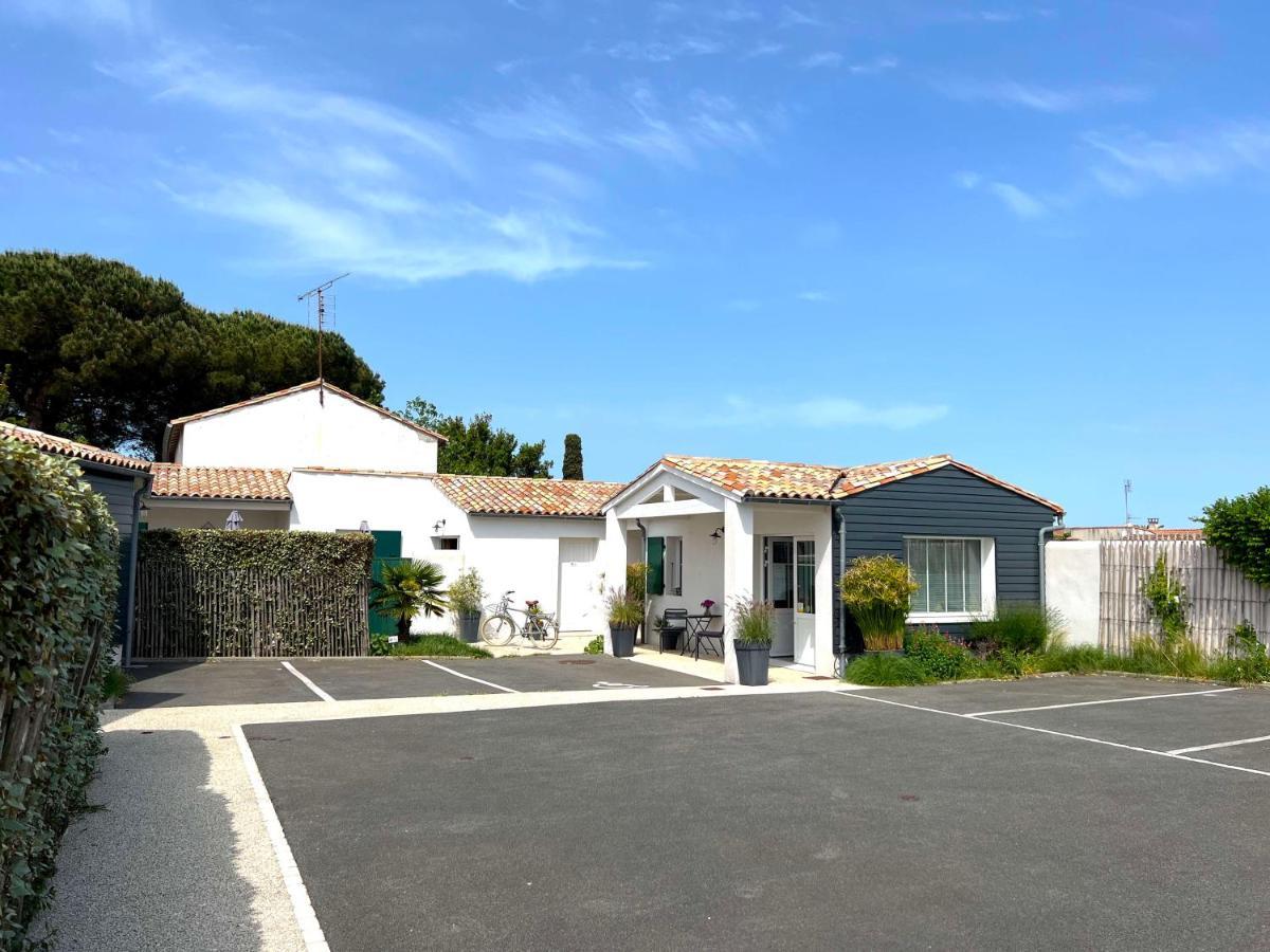 Le Clos Des Vieux Moulins La Flotte Exteriör bild